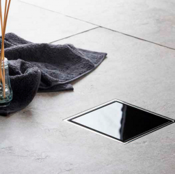 Точечный трап PESTAN Confluo Standard Black Glass